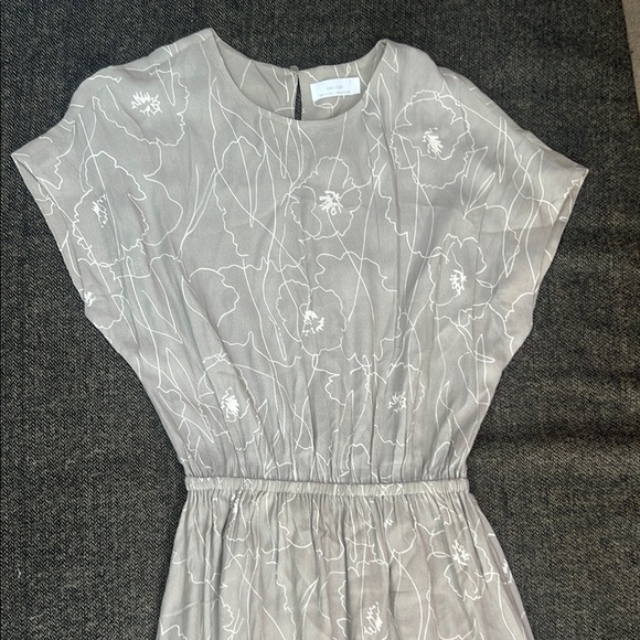 Oak + Fort Beige/Tan Midi Dress Lined Floral Pattern sz S - Picture 3 of 13